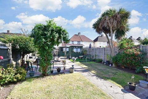 15 Heath Road, Crayford, Dartford, DA1 3NP