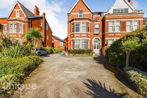1 bedroom apartment for sale - 269 Clifton Drive South,  Lytham St. Annes, FY8