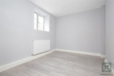 undefined, The Avenue, London, E4