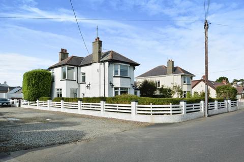 4 bedroom detached house for sale, Manse Road, Newry, BT34