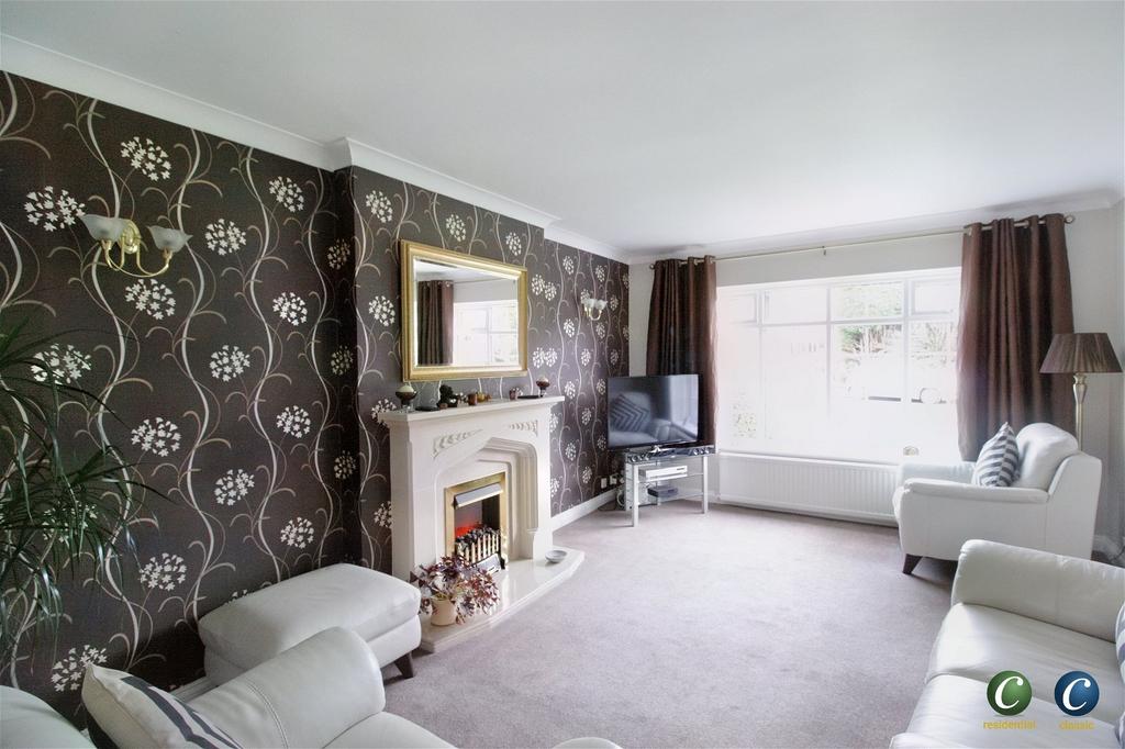 Charlotte Close, Little Haywood, Stafford, ST18 0QJ 4 bed detached