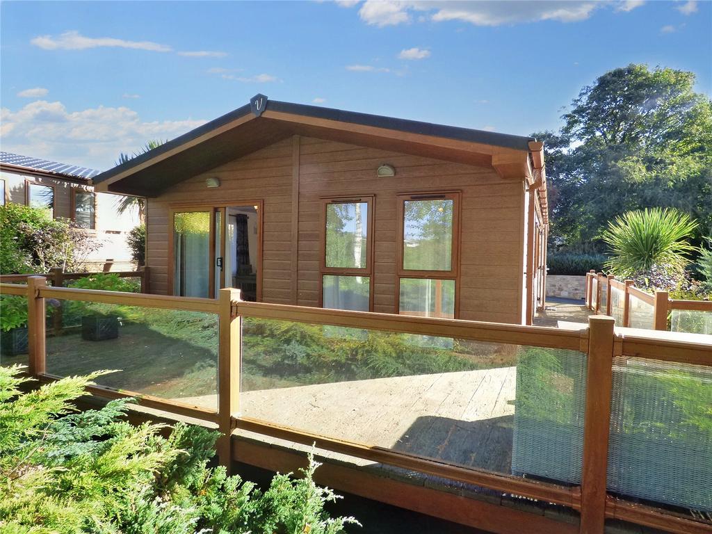 Yorkshire Dales Country Park, Harmby, Leyburn, DL8 2 bed detached house