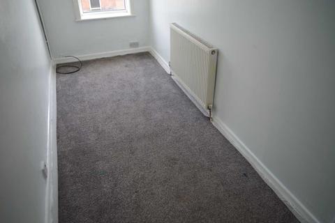 3 bedroom terraced house to rent, 25 School Street BL3 1NH