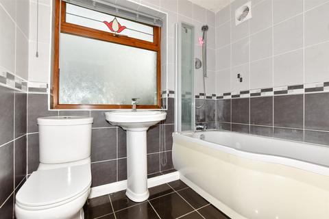 33 Clover Rise, Whitstable, CT5 3EY