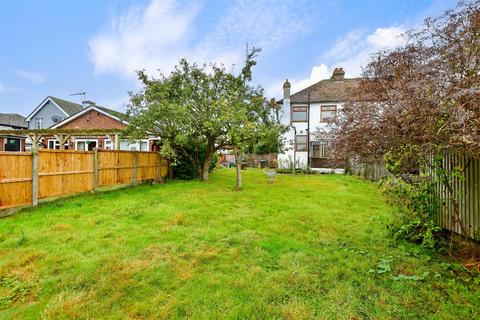 33 Clover Rise, Whitstable, CT5 3EY