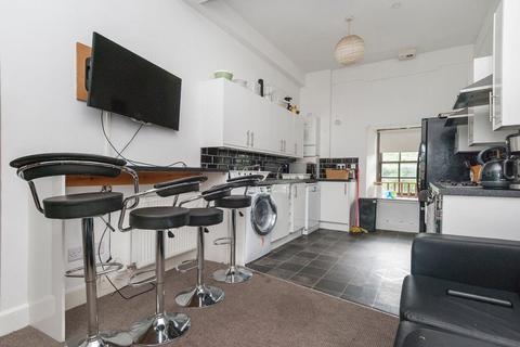undefined, 0605L Candlemaker Row, Edinburgh, EH1 2QE