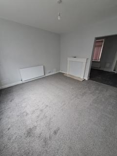 2 bedroom terraced house to rent, Hovingham Street, Middlesbrough TS3