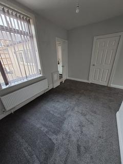 2 bedroom terraced house to rent, Hovingham Street, Middlesbrough TS3