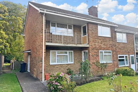 2 bedroom maisonette for sale, Alkham Road, Vinters Park, Maidstone, Kent