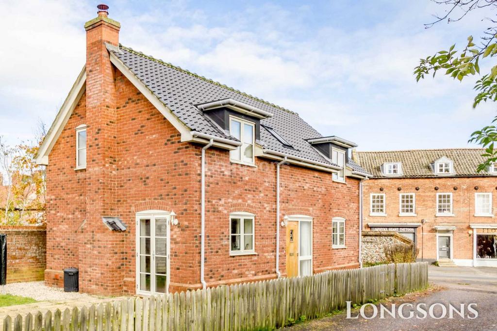 Settlers Court, Swaffham 3 bed detached house for sale £375,000