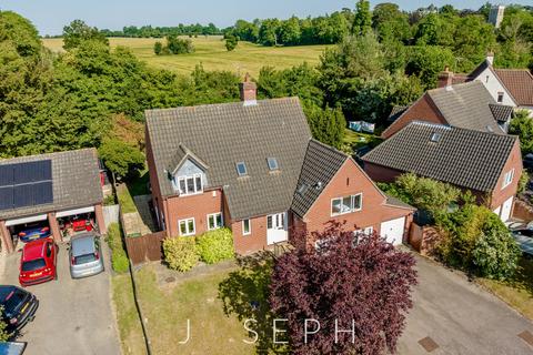 5 bedroom detached house for sale, Highfield Drive, Claydon, IP6