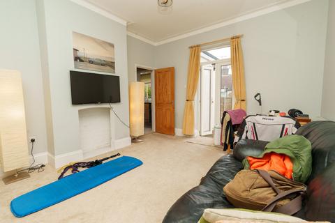 3 bedroom maisonette for sale, Grosvenor Road, Watford WD17