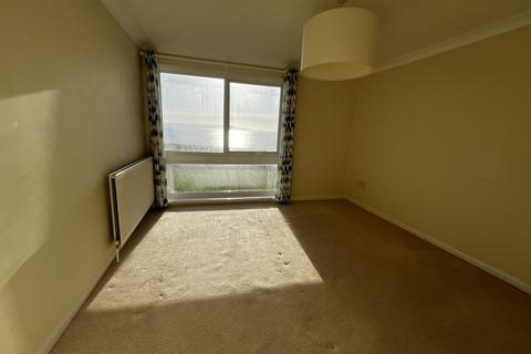 2 bedroom apartment to rent, Richmond Court, Park Lane, Milford on Sea, Lymington, Hampshire, SO41