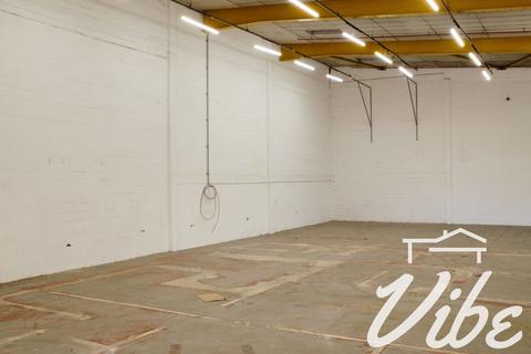 Warehouse to rent, Bugsby's Way, London SE7