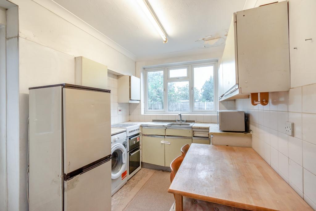 Joel Street, Pinner, HA5 2PD 3 bed detached house for sale £660,000