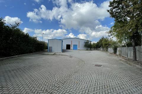 Industrial unit to rent - Unit 2 Airways Distribution Park, Wide Lane, Southampton, SO18 2RT