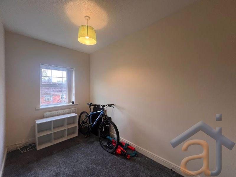 Bedroom 2 - Photo 1
