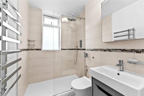 3 bedroom apartment to rent, Sheendale Road, Richmond, TW9