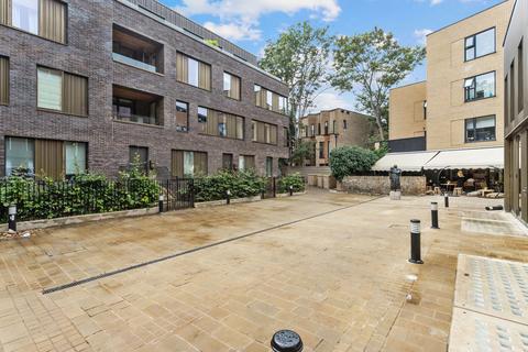 18, Blackburn House Prodigal Square, London, E8 1FW