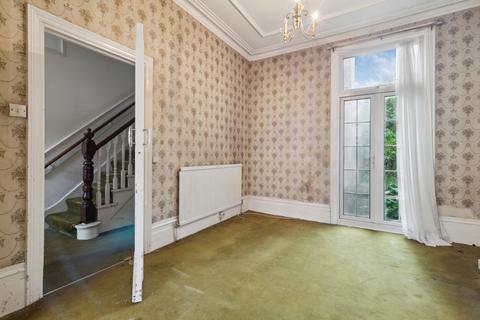 31 Trefoil Road, London, SW18 2EG