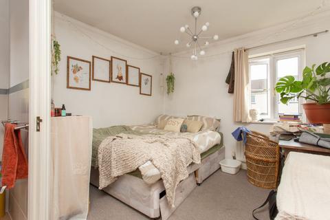 2 bedroom flat for sale, Sullivan Close, Canterbury, CT1