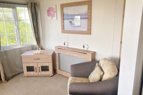 2 bedroom static caravan for sale, Beacon Road, Trimingham NR11