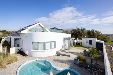 4 bedroom semi-detached house to rent, La Grande Route Des Mielles, St. Ouen, Jersey