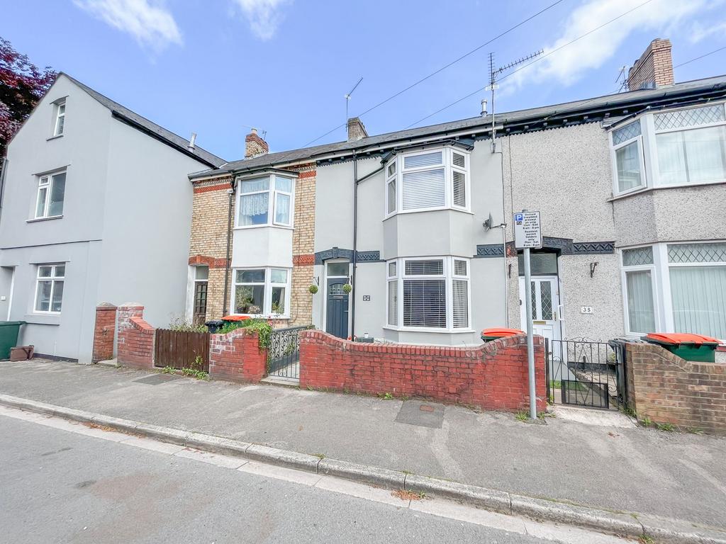 Maindee Parade, Newport, NP19 2 bed terraced house for sale £180,000