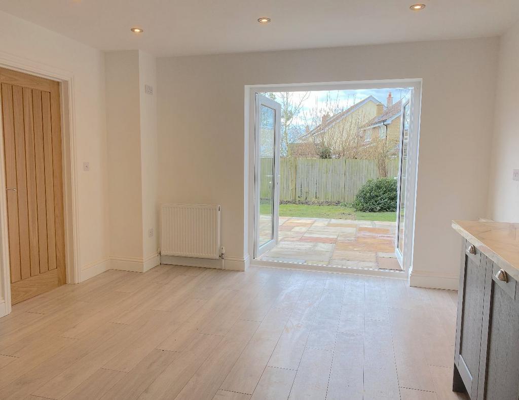 Leighton Bromswold, Huntingdon PE28 4 bed detached house £1,595 pcm