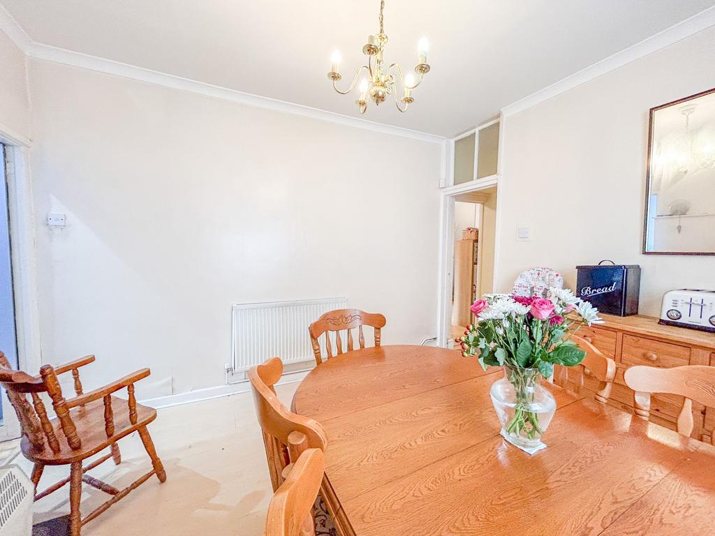 Breakfast Room