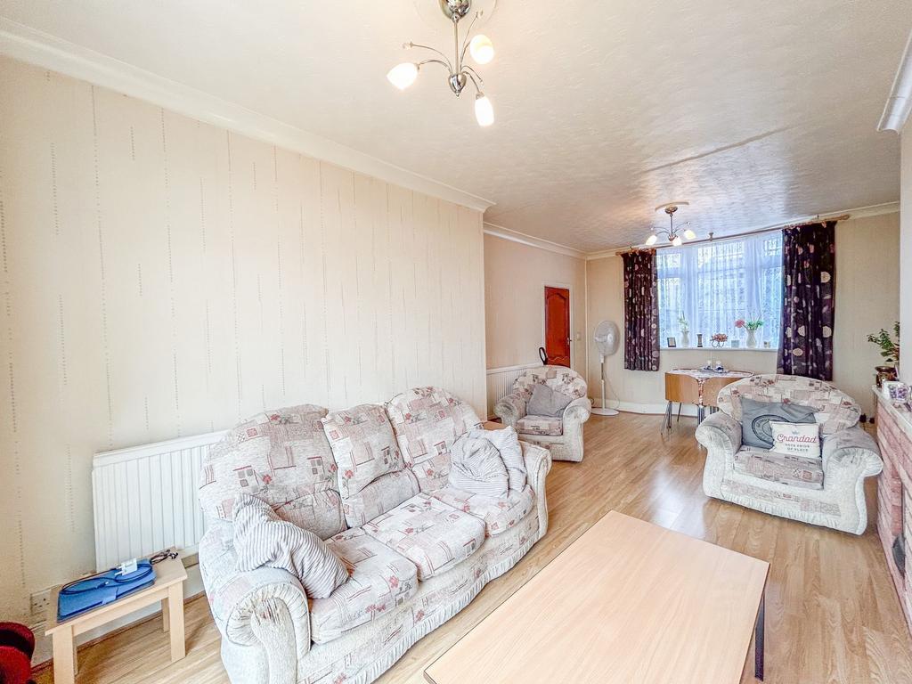 Living/Dining Room