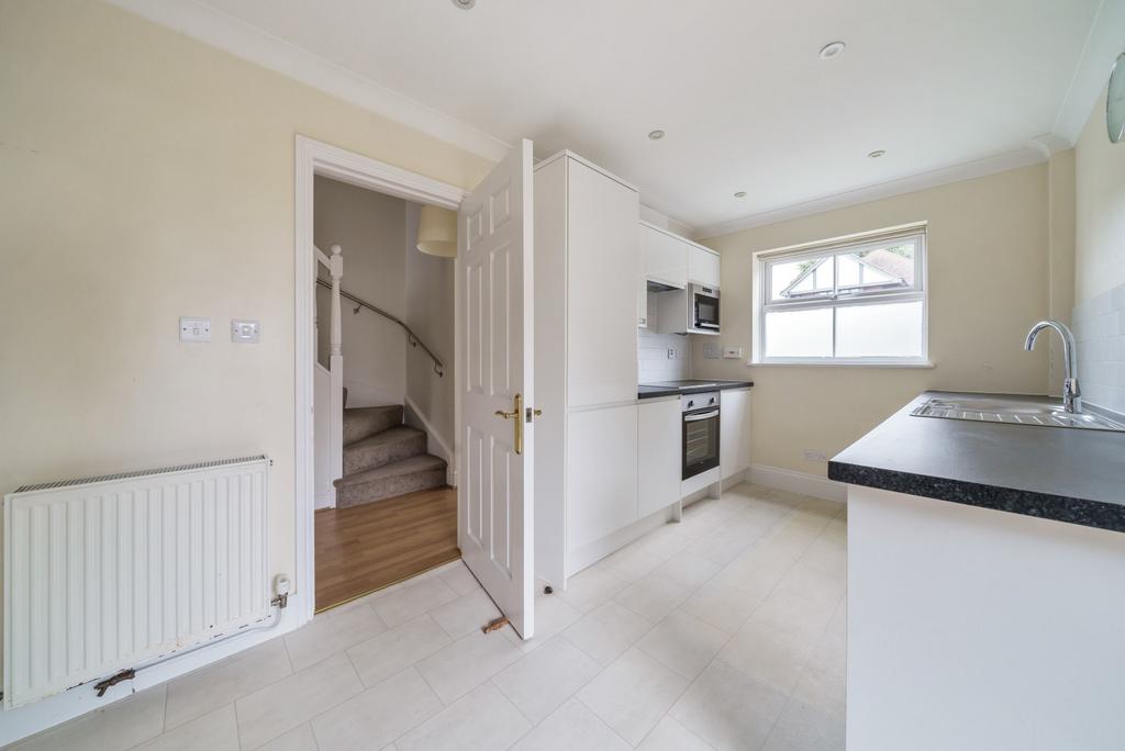 Copse Road, Cobham, KT11 4 bed detached house £790,000