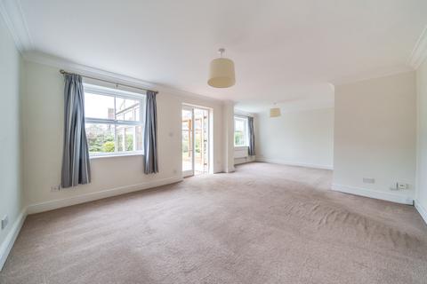 33a Copse Road, Cobham, KT11 2TN