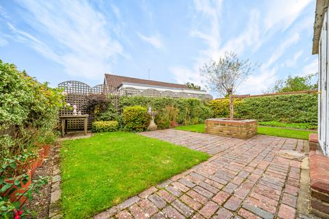 33a Copse Road, Cobham, KT11 2TN