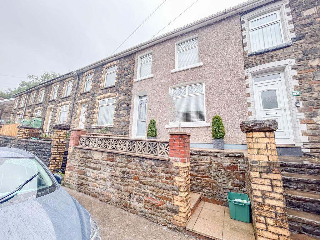Newport Road, Cwmcarn, NP11 3 bed terraced house for sale £160,000