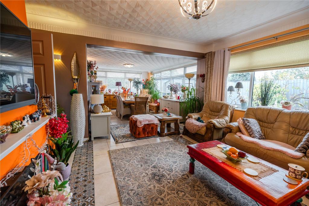 Living Area (2)