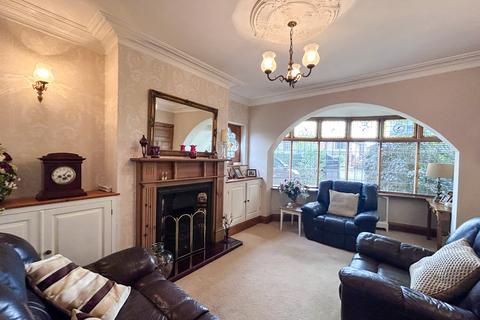 5 bedroom detached house for sale, Burringham Road , DN17