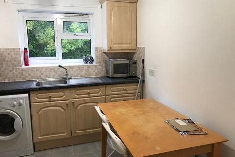 3 bedroom flat to rent - 48 Thurmond Crescent, Winchester SO22 4DH