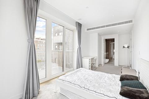 3 bedroom apartment to rent, Phoenix Place, London, WC1X