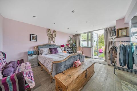 44 Kenilworth Road, London, W5 3UH