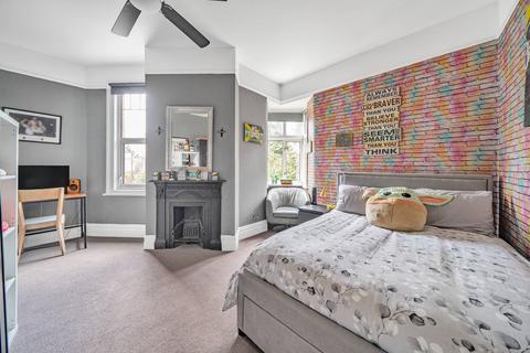 44 Kenilworth Road, London, W5 3UH