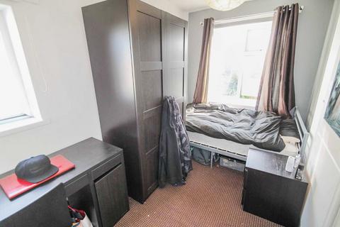5 bedroom semi-detached house to rent, BILLS INCLUDED - St Annes Road, Headingley, Leeds, LS6