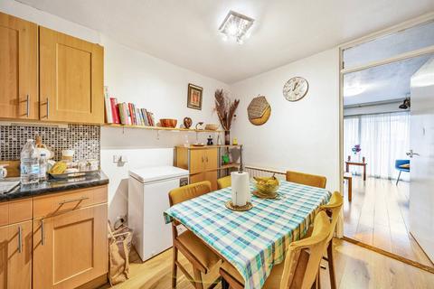 14 Inver Close, London, E5 9NW