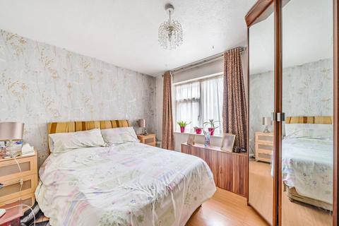 14 Inver Close, London, E5 9NW