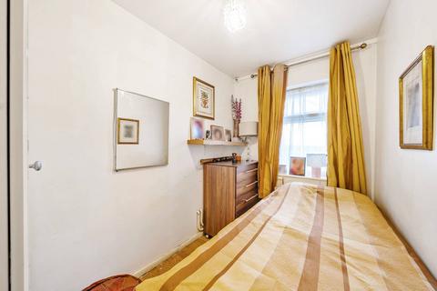 14 Inver Close, London, E5 9NW