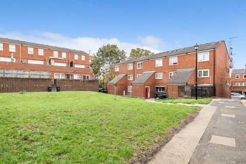 14 Inver Close, London, E5 9NW
