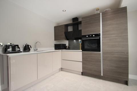 2 bedroom flat for sale, Garmont Road, Chapel Allerton, Leeds, LS7