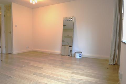 1 bedroom apartment to rent, Maypole Road, Taplow, Maidenhead, SL6