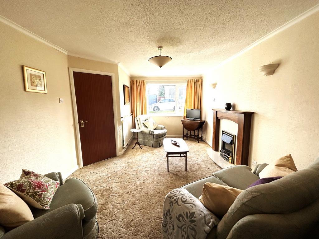 Valley Road, Grantham, NG31 3 bed semidetached house for sale £165,000