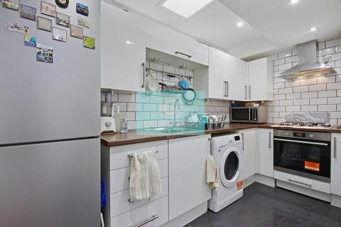 2 bedroom apartment for sale, Hackney Road, Shoreditch, E2